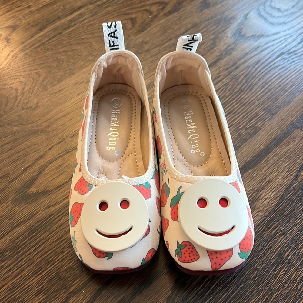 New girl causal flat shoe. EU size 28